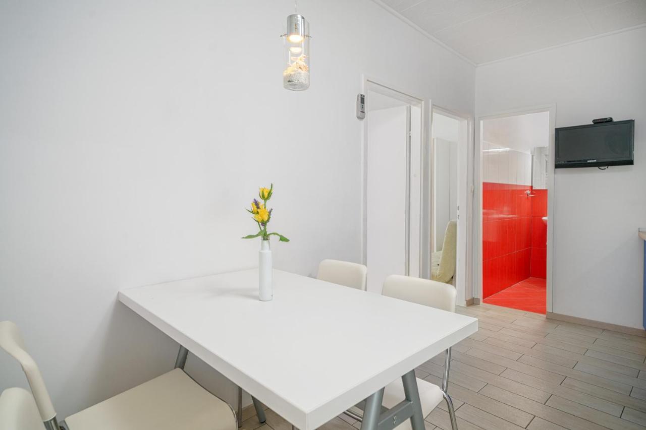 Apartmani Gabriella Vodice Eksteriør bilde