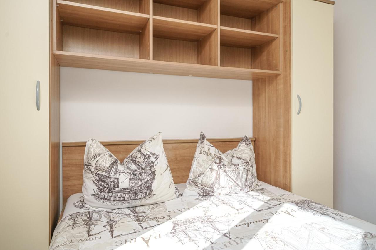 Apartmani Gabriella Vodice Eksteriør bilde